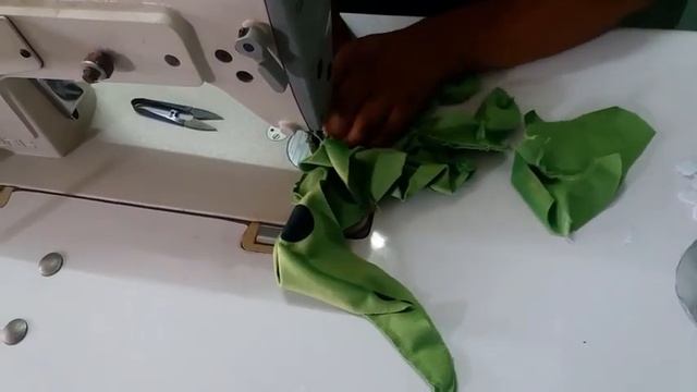 PELUCHE ARLOT DINOSAURIO смотреть онлайн