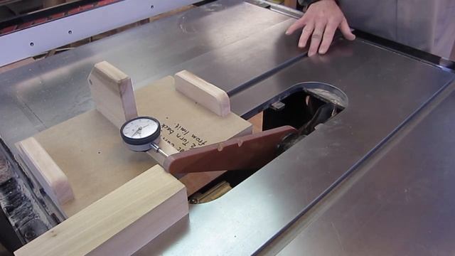 Alignment of Table Saw Blade, Slot and Fence using dial gauge and shop made fixtures. смотреть онлайн