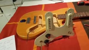 Фонит электрогитара. Часть 2. Решение.