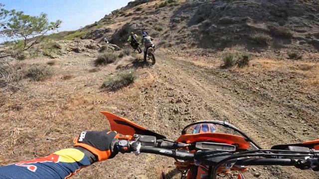 KTM offroad rides / КТМ покатушки по пересеченной местности GX020303 смотреть онлайн