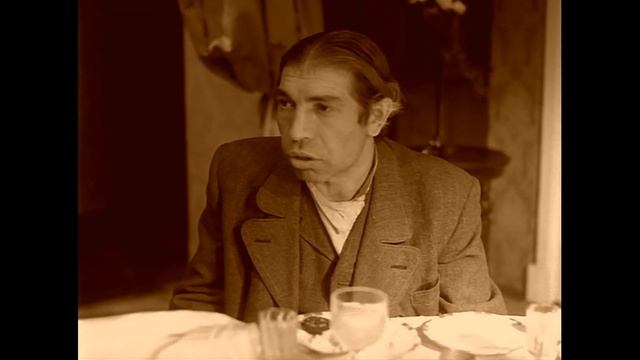 Шариков: "Взять все да и поделить!" смотреть онлайн