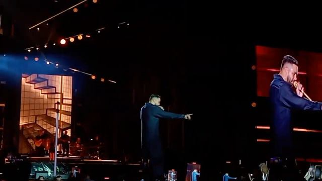 hermoso estar en el concierto del rey de la bachata смотреть онлайн