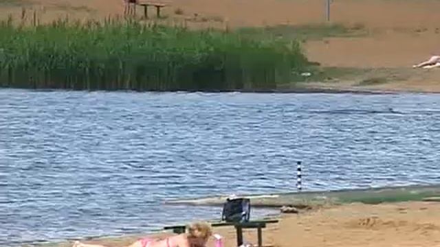 Пляжи — ещё одна беда города смотреть онлайн