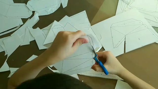 Полигональная 3 D модель. Голова льва смотреть онлайн