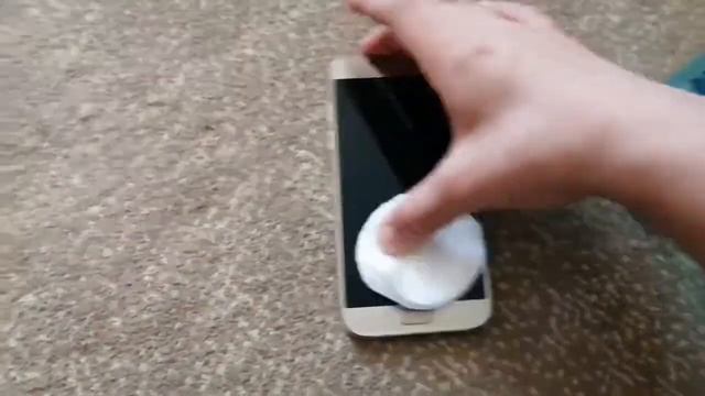 Как очистить свой телефон от пятен? смотреть онлайн