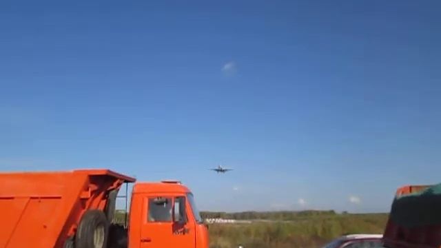 Самолет заходит на посадку аэропорт Шереметьево смотреть онлайн