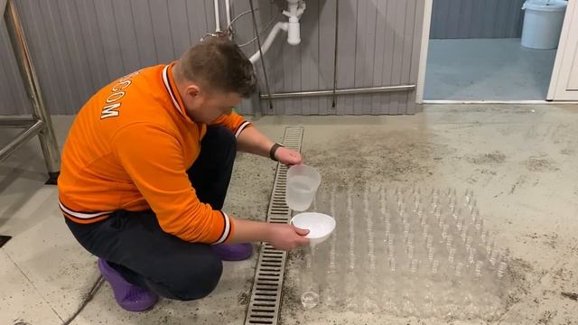 Розлив пива в ПЭТ бутылку. Дезинфекция бутылок.