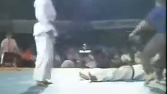 Shotokan vs Kyokushin смотреть онлайн
