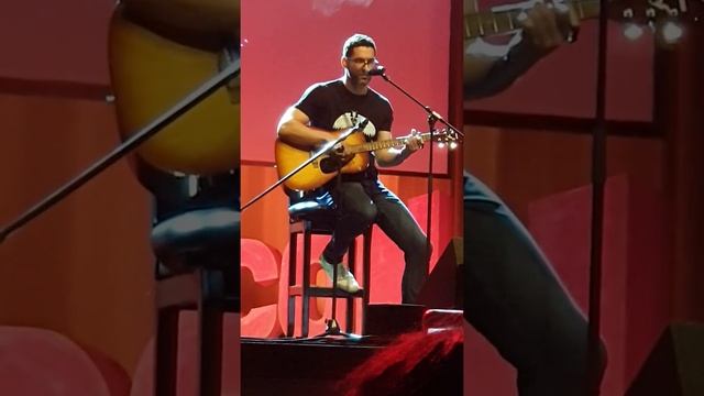 Tom Ellis (Lucifer) singing "Wicked Game" at Magic Con 2019 in Bonn, Germany смотреть онлайн