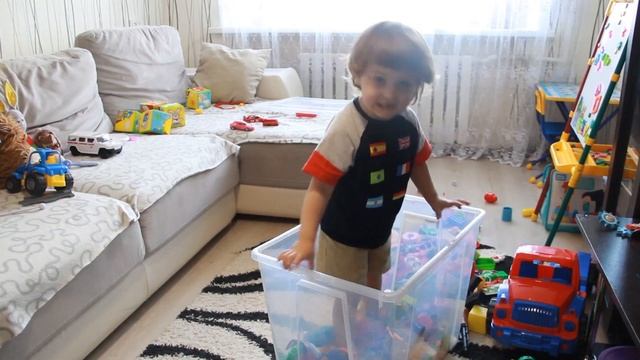 Как приучить ребенка убирать игрушки Как приучить ребенка к порядку смотреть онлайн