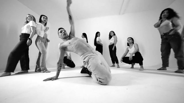 Slumber party by Ashnikko. Choreo by Evgeny Kevler смотреть онлайн