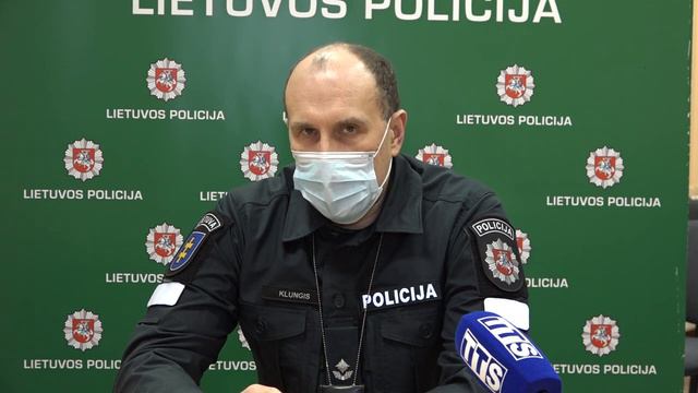 Кот был растерзан собаками при полном бездействии их хозяина. Очевидцы шокированы смотреть онлайн