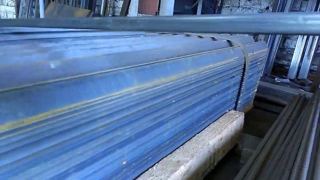 Гнутый уголок 40*40*2 TONMET HOLDING смотреть онлайн