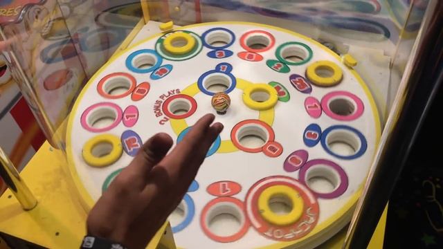 $20 CHALLENGE AT TICKET VENDING MACHINE! | JOYSTICK смотреть онлайн