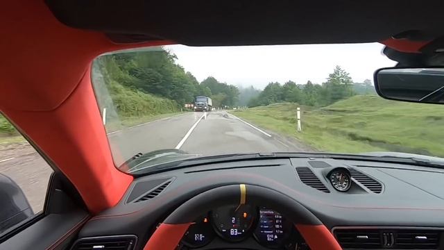 Porsche GT2RS flat out in mountains! смотреть онлайн