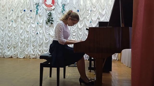 Долгова Алина, И. Бах "Маленькая прелюдия"ля минор смотреть онлайн