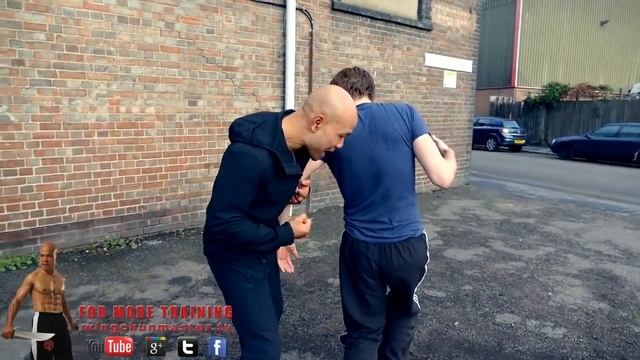 How to defend someone pushing you | Master Wong смотреть онлайн
