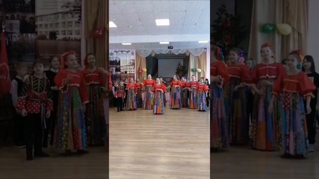 Образцовой ансамбль Родничок г. Нижний Новгород встречает Масленицу смотреть онлайн