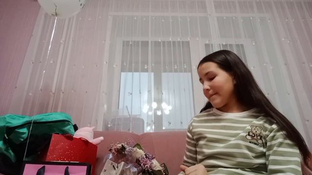 Распаковка подарков 🎁🎀🎁 смотреть онлайн