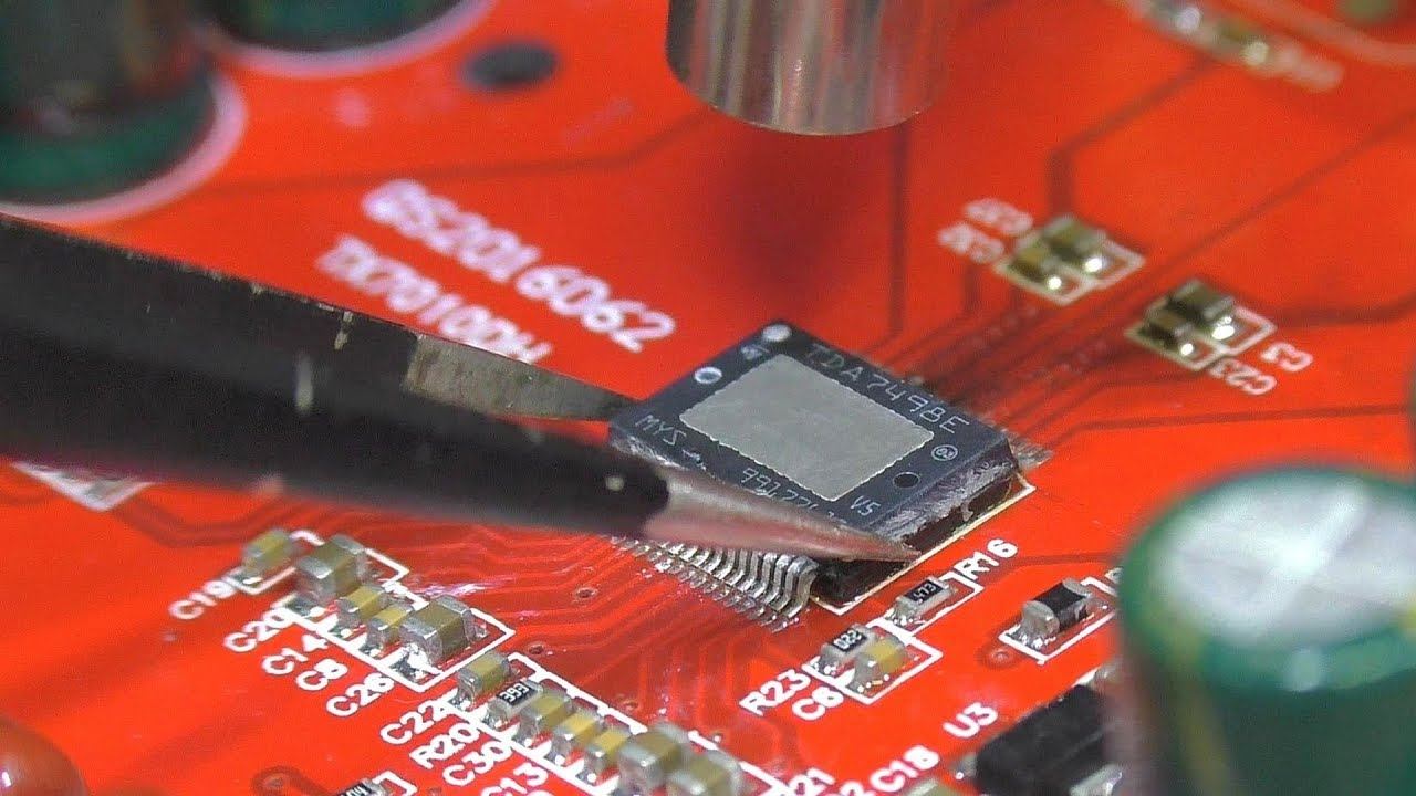 Ремонт платы усилителя на м/с TDA7498e: Замена микросхемы смотреть онлайн