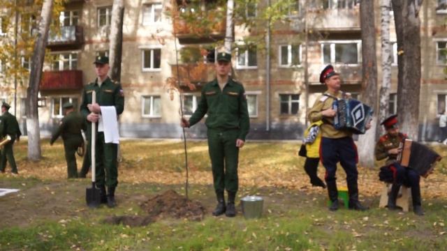 Открытие аллеи героев в Калининском районе смотреть онлайн