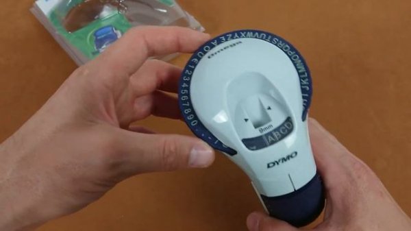 Механический ленточный принтер этикеток DYMO Omega