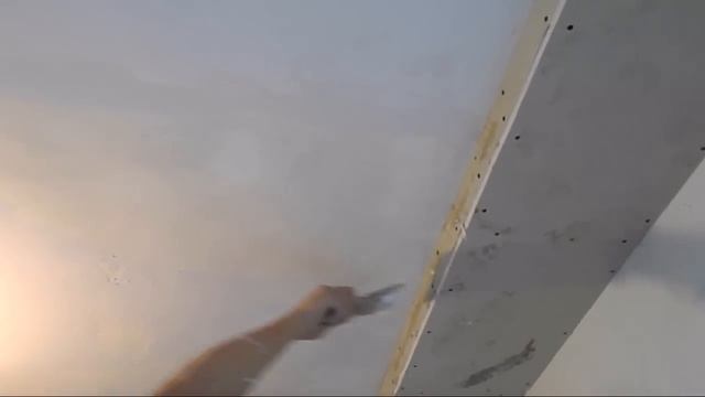 Как снять водоэмульсионную краску с потолка смотреть онлайн