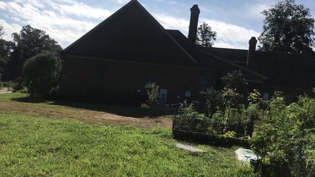 GS4585 Виктория, Теннеси. Сад, дом, огород, бассейн, кошак, пес!