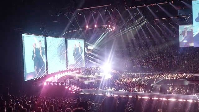 Madonna - Celebration смотреть онлайн
