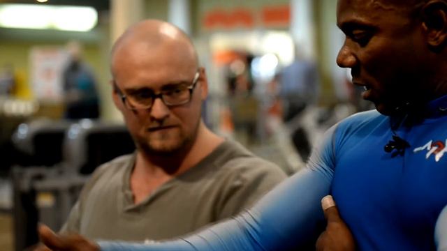 Flex Wheeler / мастер класс от чемпиона после съемок "Телу Время" смотреть онлайн