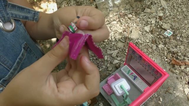 ? ВОЛШЕБНАЯ ДВЕРЬ и Новые куклы ? Квест ?? ?? Видео для детей. Dolls surprise смотреть онлайн