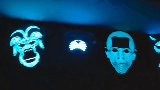 Маски, реагирующие на звук смотреть онлайн