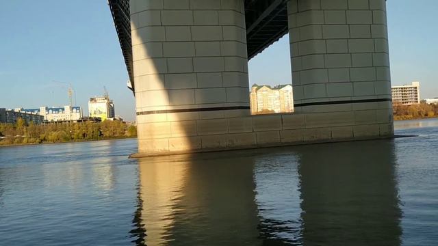 Прогулка на берег Иртыша у Метромоста Омск смотреть онлайн