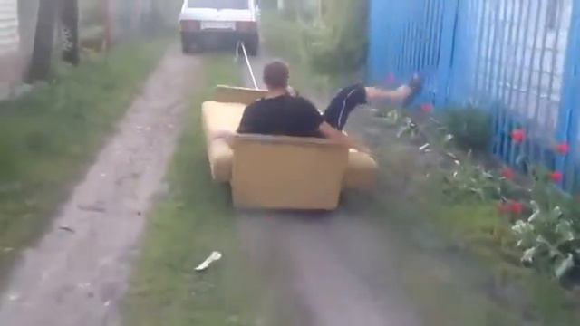 Случай в деревне Живи с ПРИКОЛОМ смотреть онлайн