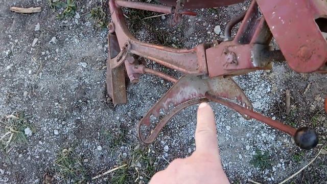 Плуг оборотный ПЦ-1-18. Прикуплен для тяжёлого мотоблока. смотреть онлайн