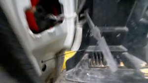 Как снять пол и обшивку в багажнике Volkswagen Passat B5 универсал.