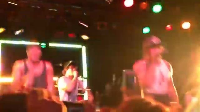 Emblem3 Sunset Blvd Live смотреть онлайн