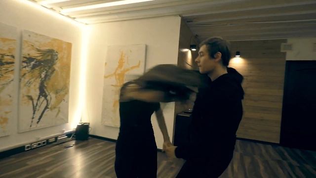 Zouk Improvisation. Vladislav Khaustov & Natalia "Vara" Andronaki смотреть онлайн