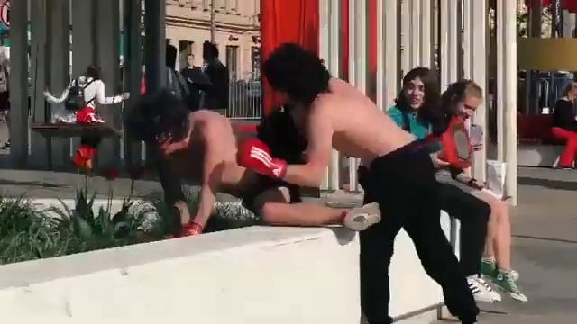 Бой за пояс чемпиона мира?? дикая жаба смотреть онлайн