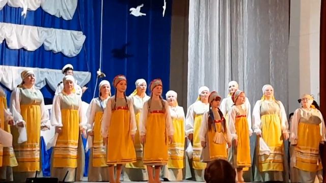 Карамельки и Серебряные росы р.н.п. "Ой, сад во дворе", с. Новопаньшино смотреть онлайн