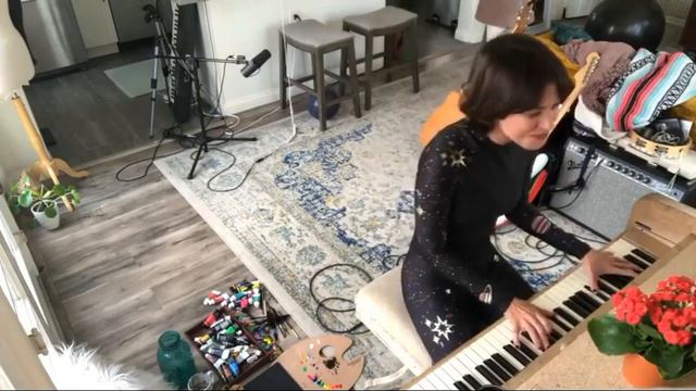 Meg Myers Live / Children Of Light (piano Home Version) смотреть онлайн