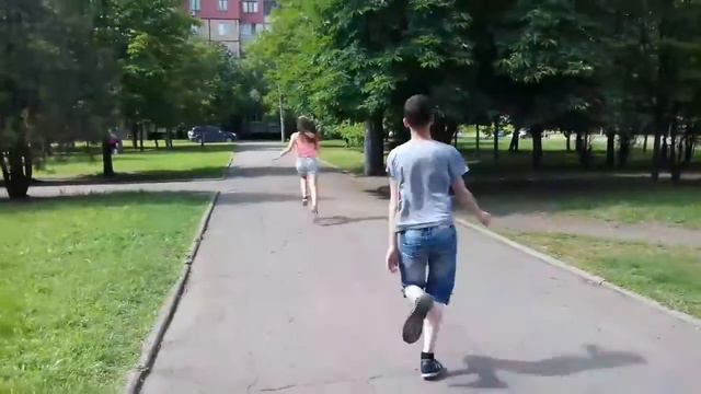 Когда пошла на улицу без друзей (VINE. RUN ) смотреть онлайн