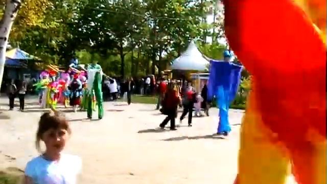 Открытие летнего сезона в парке (клип) смотреть онлайн