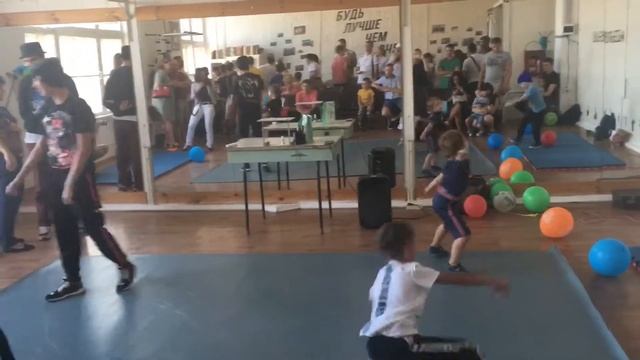 Гроза брейк-данса смотреть онлайн