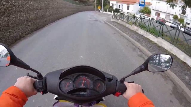 VOLTA RAPIDA DE SCOOTER смотреть онлайн