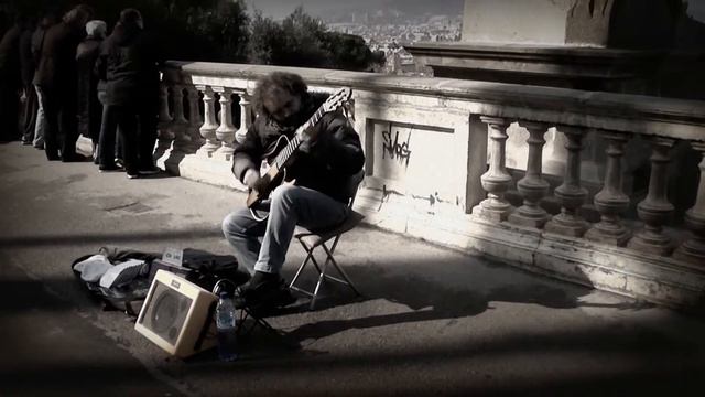 The Eagles - Hotel California (Acoustic Cover by a Street Performer) смотреть онлайн