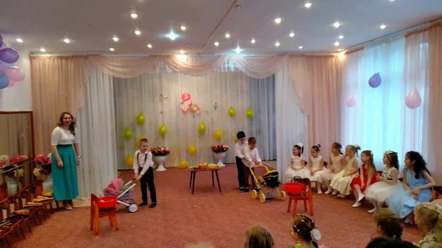 С ПРАЗДНИКОМ ?? 8 МАРТА? ДЕТСКИЙ САД смотреть онлайн