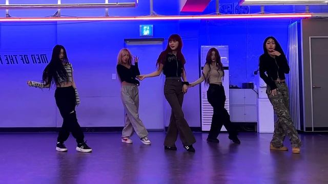 PIXY - 'KARMA' Dance Practice Mirrored смотреть онлайн