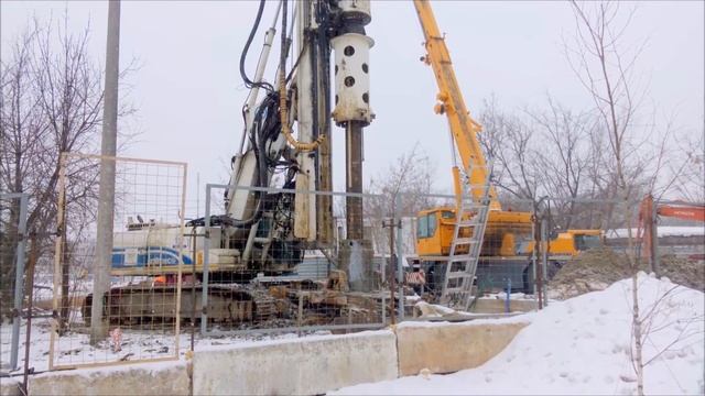 1. Строительство метро Шереметьевская. Роторно буровая установка. смотреть онлайн