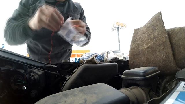 Замена ламп в противотуманных фарах и габаритных ламп хендай Ix35 \ HYUNDAI IX35